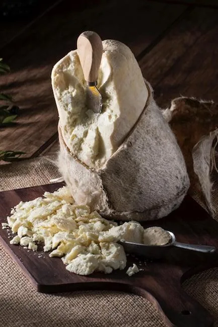 Öget Erzincan Deri Tulum Peyniri 1700-1800 gr